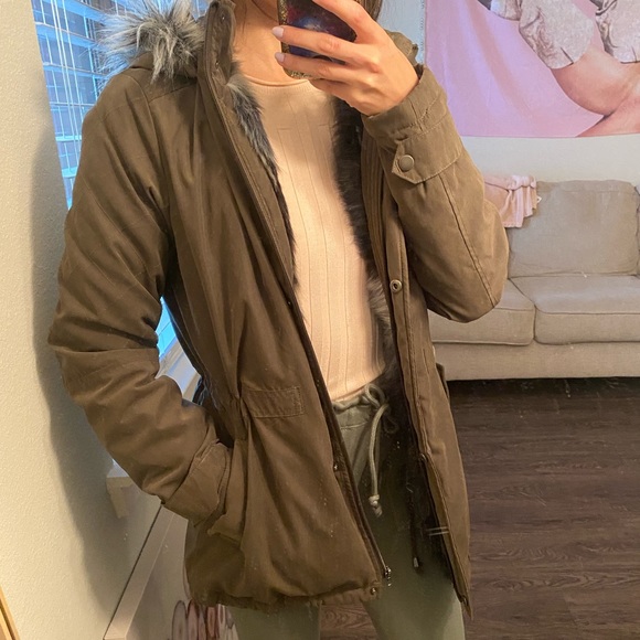 Winter jacket - Picture 2 of 4